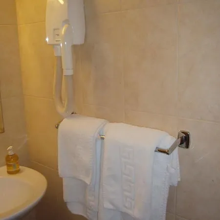 Stavros Melathron Apartman *